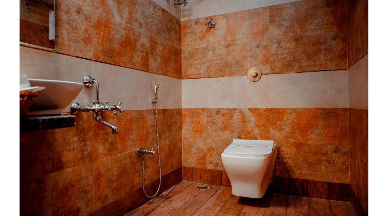 Hotel Dc Star Tarapith Extérieur photo
