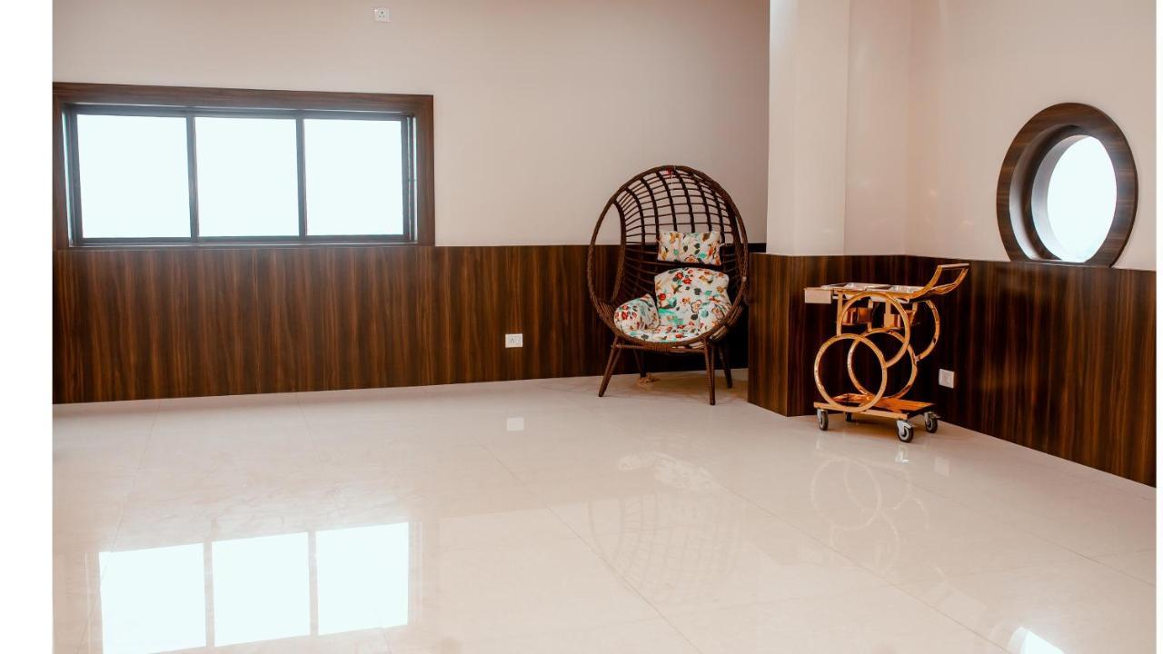 Hotel Dc Star Tarapith Extérieur photo