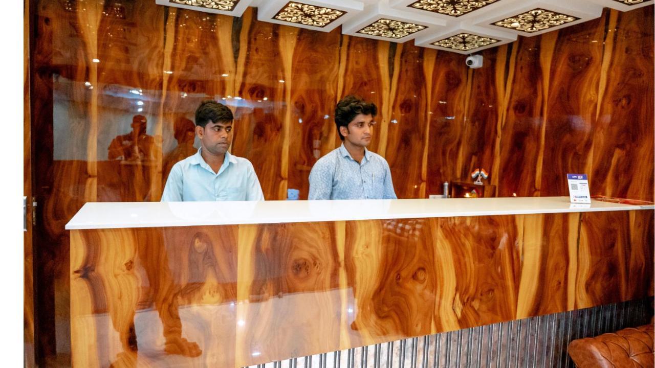 Hotel Dc Star Tarapith Extérieur photo