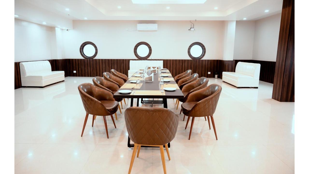 Hotel Dc Star Tarapith Extérieur photo