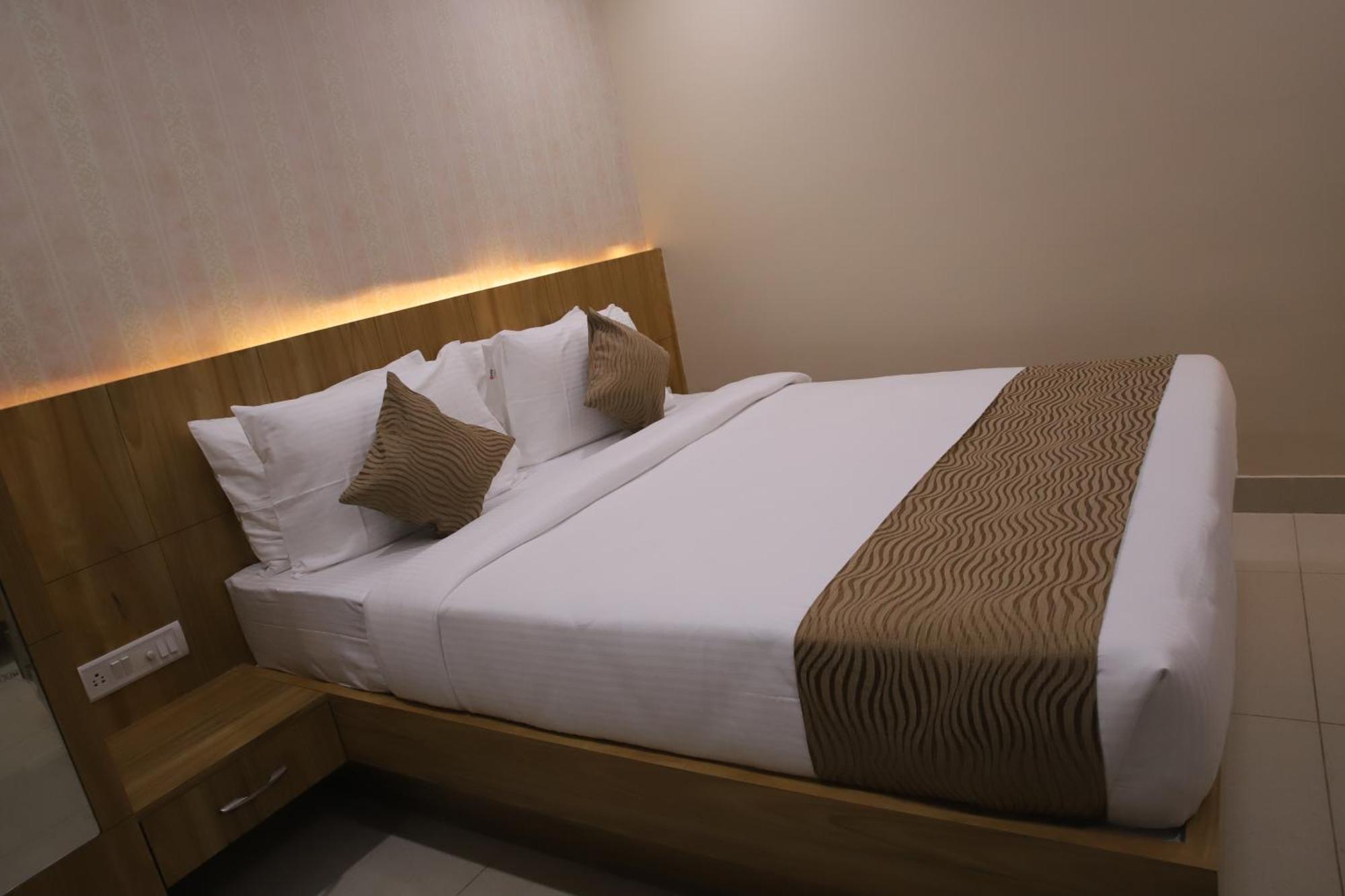 Hotel Dc Star Tarapith Extérieur photo
